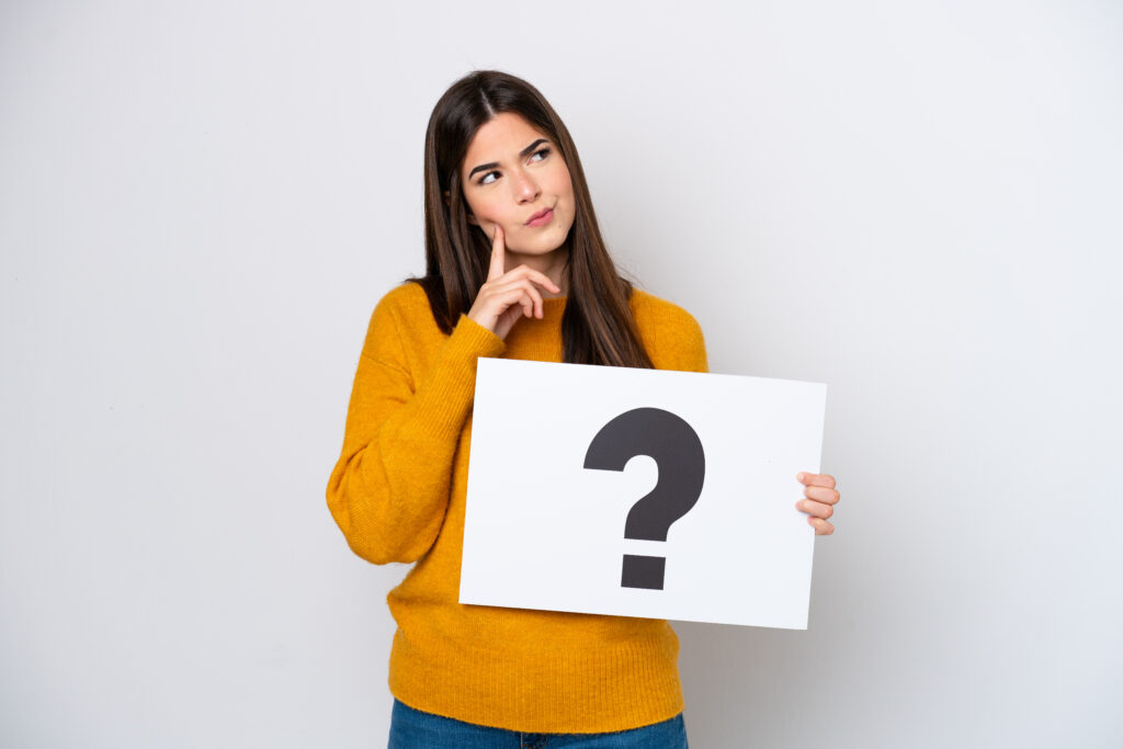 Q4：短期ビザから配偶者ビザへの変更は認められる？